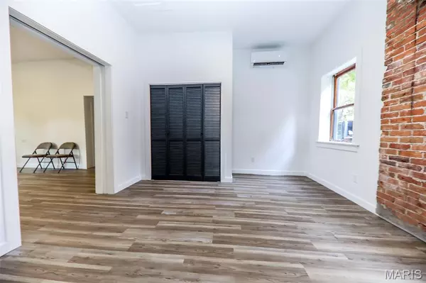 Staunton, IL 62088,319 N UNION ST