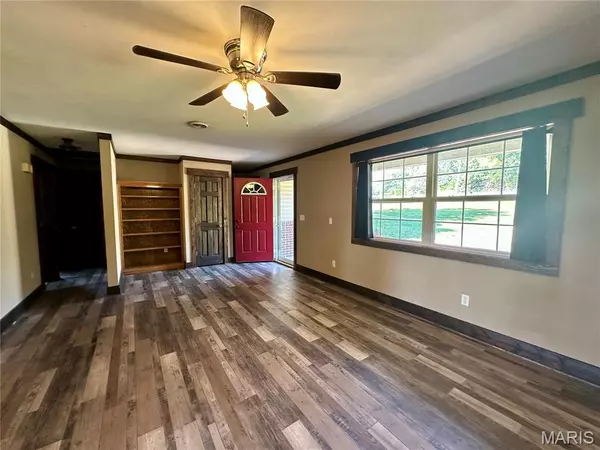 Rolla, MO 65401,14300 County Road 2110