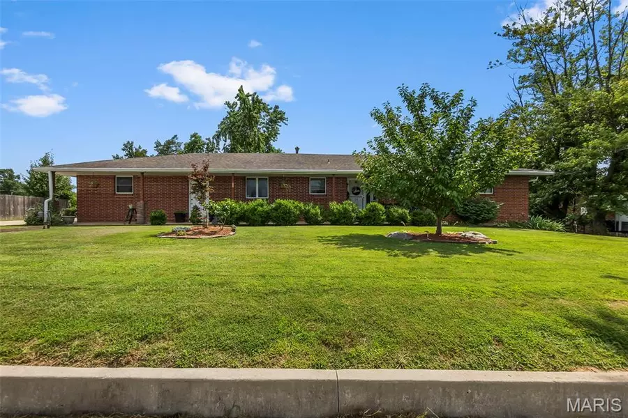 1325 E Jackson BLVD, Jackson, MO 63755