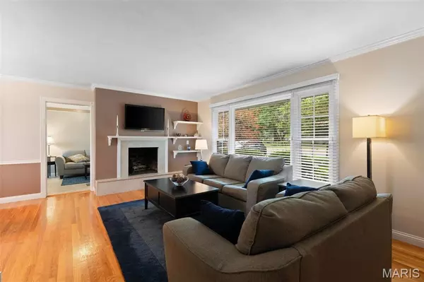 Des Peres, MO 63131,1408 Bopp RD