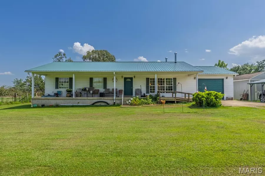 441 County Road 480, Poplar Bluff, MO 63901