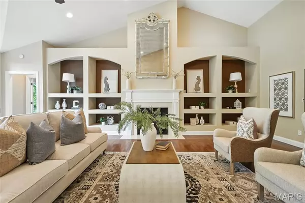 Pacific, MO 63069,2584 Glen View DR