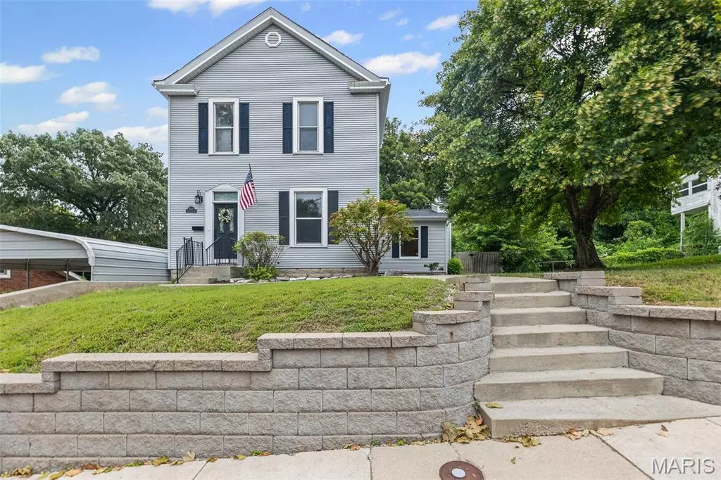 Alton, IL 62002,1605 Langdon ST