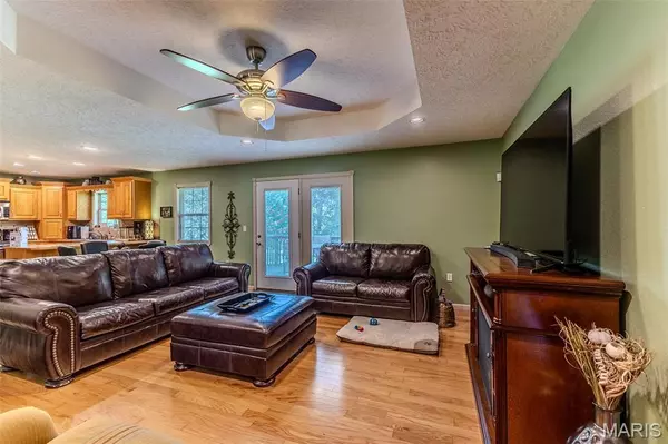 Lebanon, MO 65536,206 Raef RD