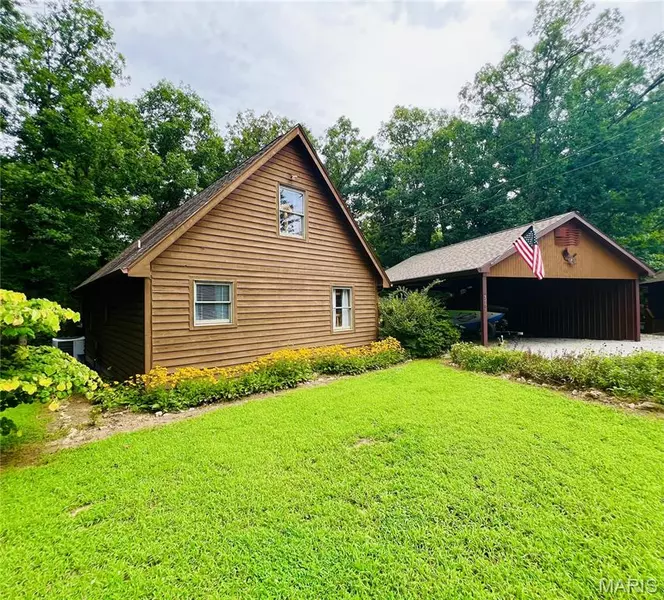 42171 Cedar Crest Place, Perry, MO 63462