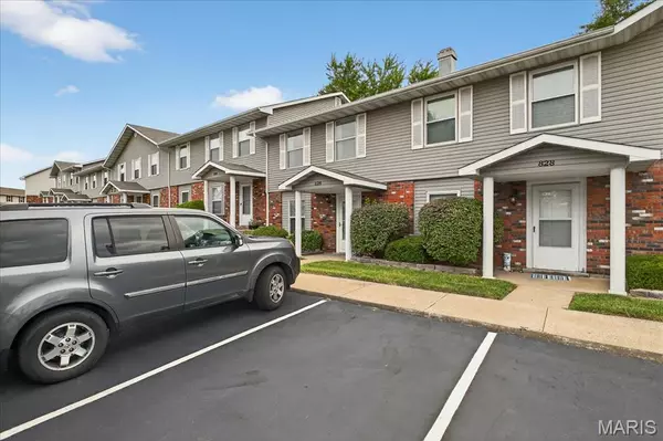St Peters, MO 63376,826 Highland Hill CT #I