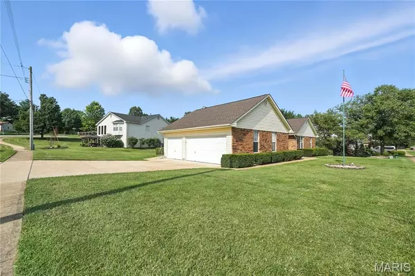 Unincorporated, MO 63129,314 Briartree LN