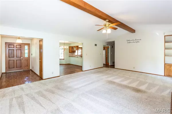 St Louis, MO 63129,6916 Shady Lawn DR