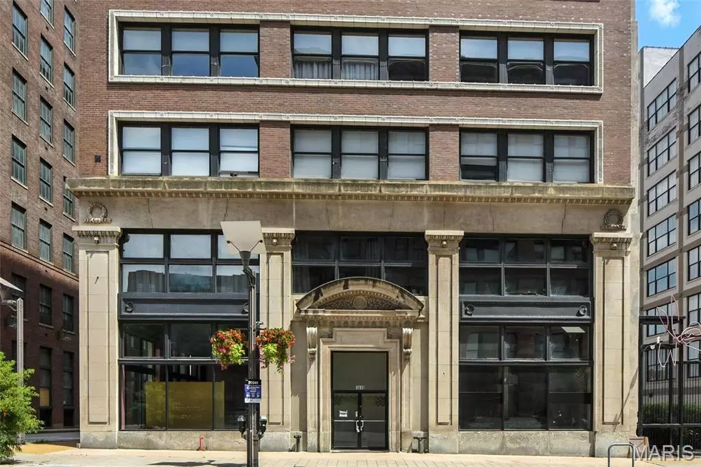 St Louis, MO 63103,1619 Washington AVE #602