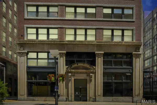 St Louis, MO 63103,1619 Washington AVE #602