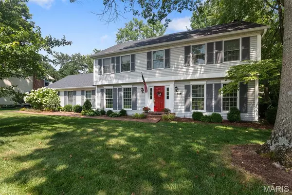 1316 Webster Forest CT, Webster Groves, MO 63119