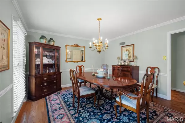 Webster Groves, MO 63119,1316 Webster Forest CT