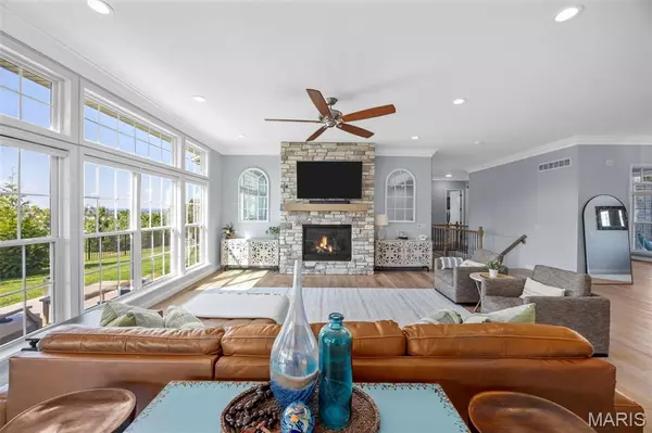 St Charles, MO 63301,1031 Bellevaux PL