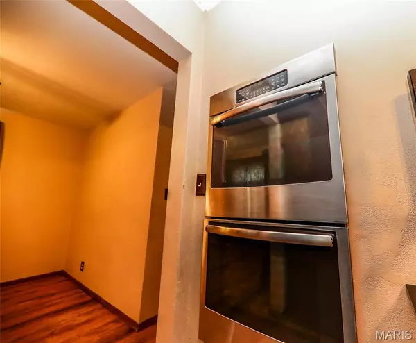 Granite City, IL 62040,2424 Angela DR