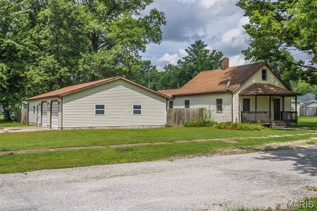 Beckemeyer, IL 62219,650 Randolph ST