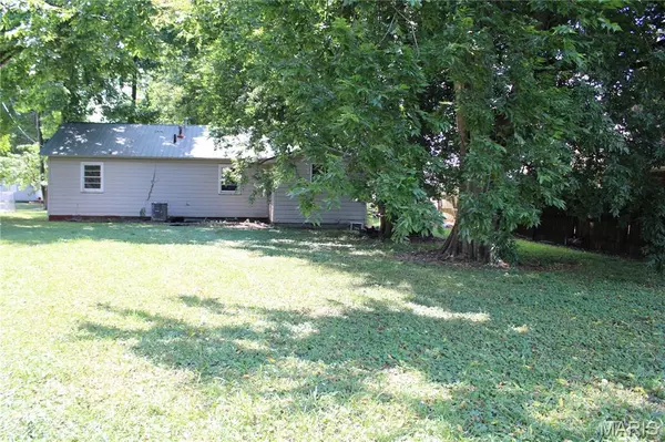 Caruthersville, MO 63830,206 E Poplar ST