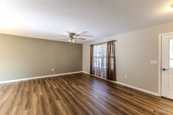Lebanon, MO 65536,300 Hoover ST