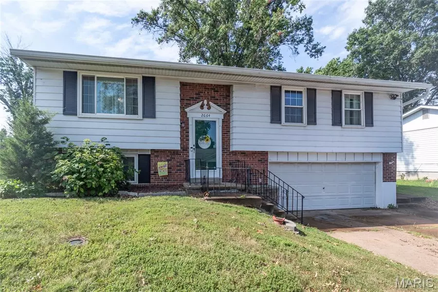 2664 Victron DR, Mehlville, MO 63129