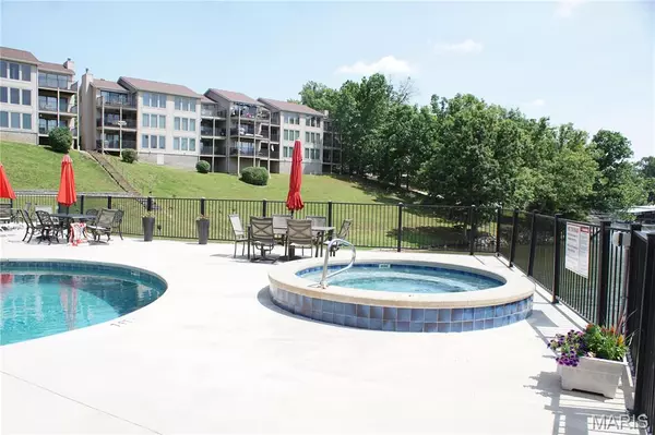 Lake Ozark, MO 33067,139 Barba Le LN #2D