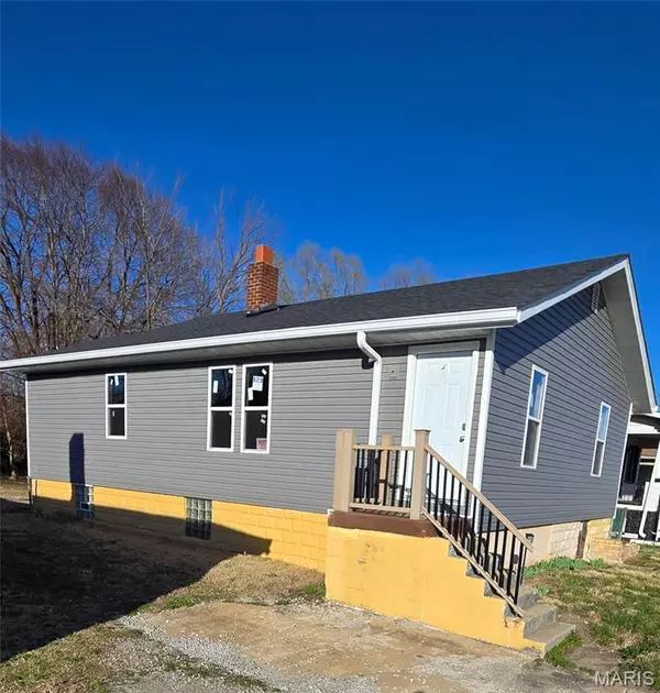 3125 Louisiana BLVD, East St Louis, IL 62205