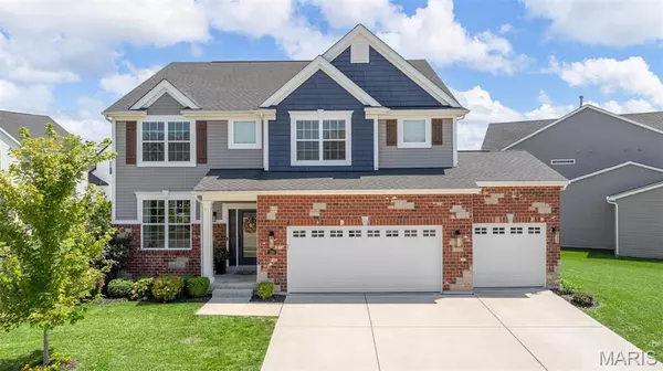 396 Haycastle DR, Lake St Louis, MO 63367