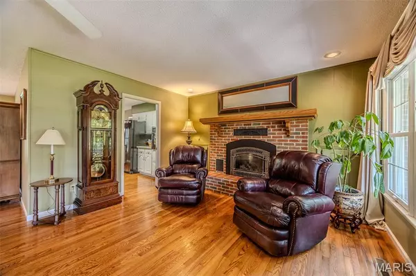 Lebanon, MO 65536,20303 Oakway DR