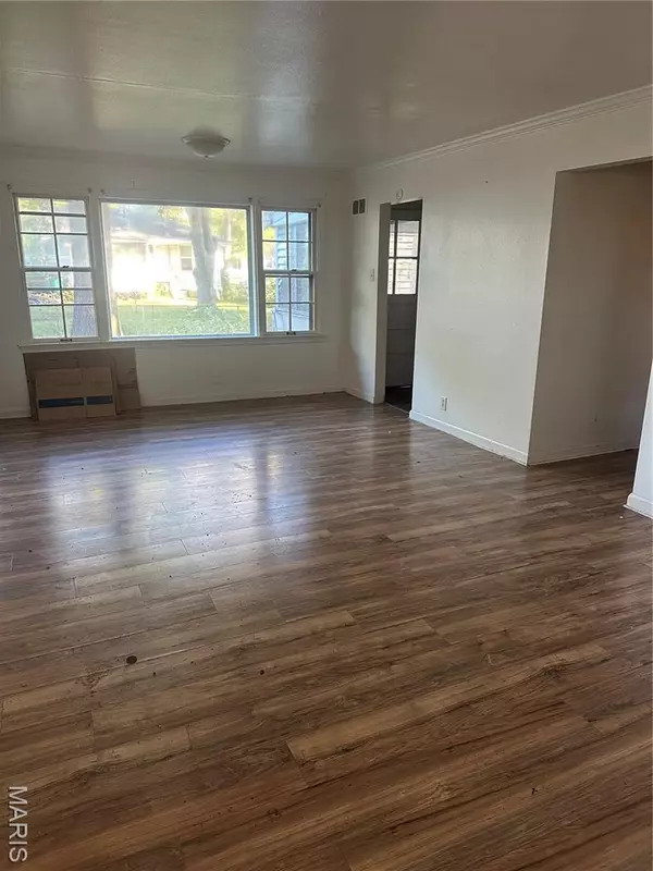 St Louis, MO 63137,1507 Golden DR