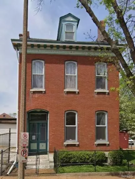 2201 12th, St Louis, MO 63104