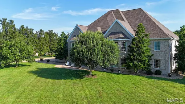 Farmington, MO 63640,205 Cherry Hills LN