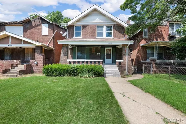 St Louis, MO 63110,4315 LaFayette AVE