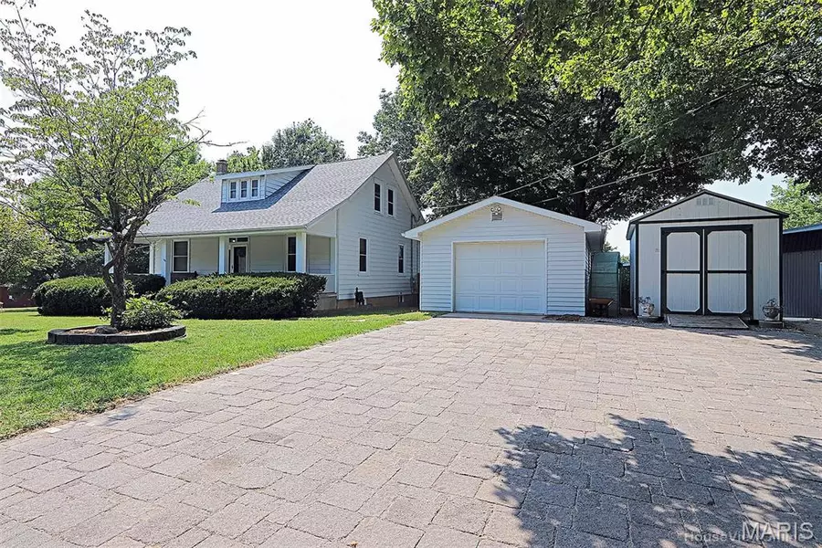 2415 Perryville RD, Cape Girardeau, MO 63701