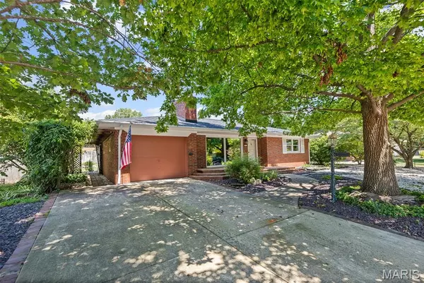 Belleville, IL 62223,27 Chadwick DR