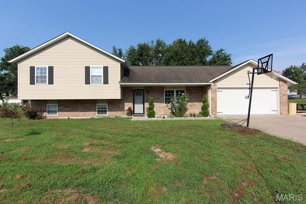 315 Melissas DR, Jackson, MO 63755
