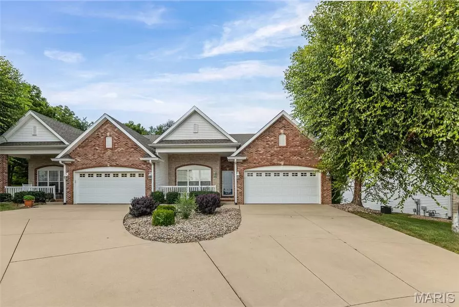 1707 MEYER CT, Godfrey, IL 62035