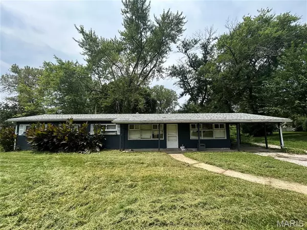 62 Capitol Hill DR, Unincorporated, MO 63136