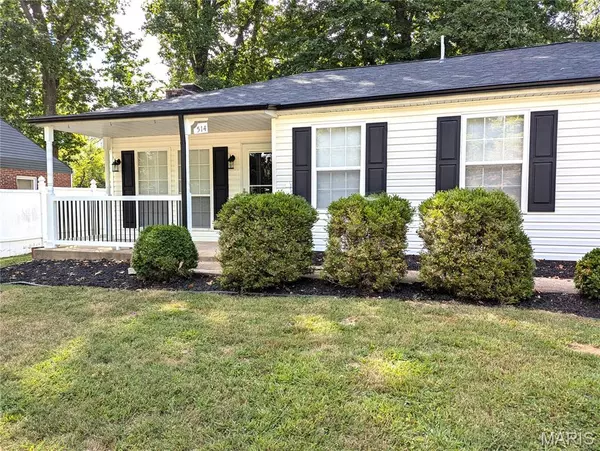 Ferguson, MO 63135,514 Plantmore DR