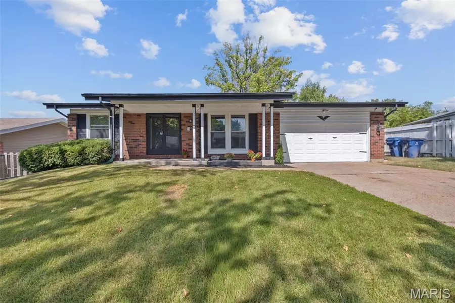 4471 Rhine DR, Florissant, MO 63033