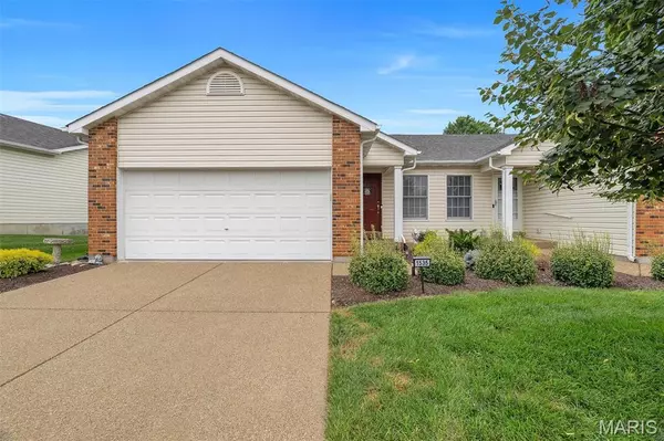 1535 Rosedale DR #74B, O'fallon, MO 63366