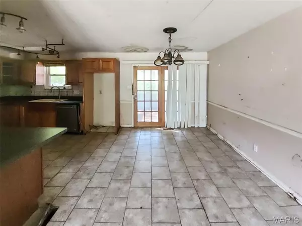 Arnold, MO 63010,1506 Lonedell RD