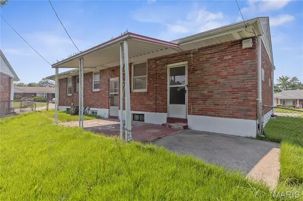 St Louis, MO 63137,9448 Ardmore DR