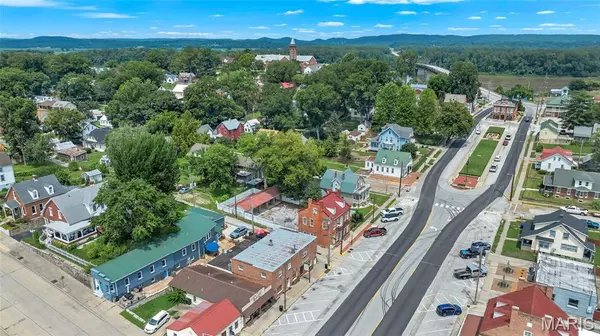 Hermann, MO 65041,308 Market ST