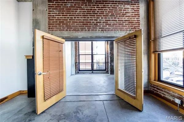 St Louis, MO 63103,1601 Washington Ave #210