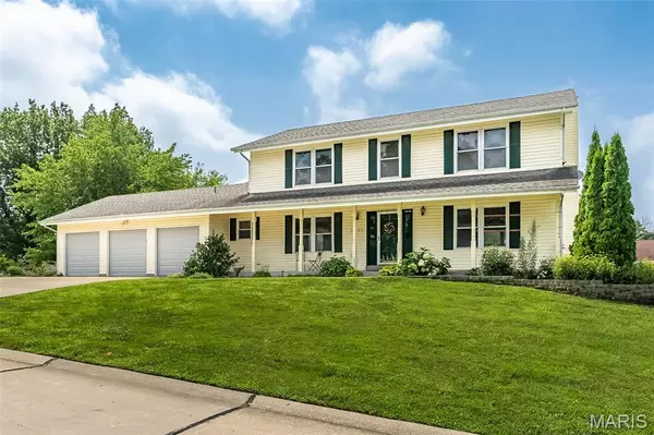 3045 Winding River DR, St Charles, MO 63303
