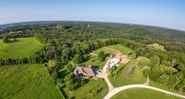 1483 Cedar Ridge DR, Hermann, MO 65041