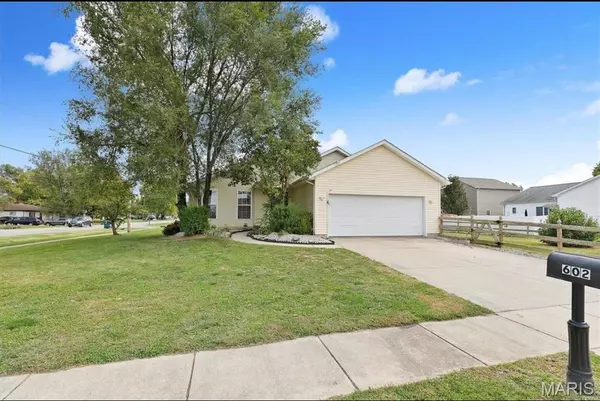 602 S 5th ST, Caseyville, IL 62232
