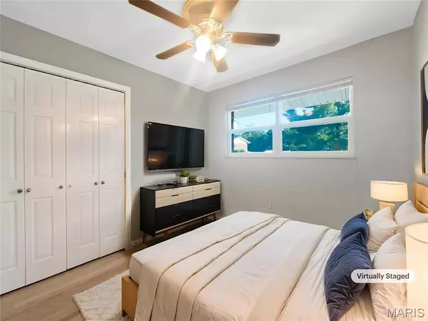 St Louis, MO 63129,712 Aqua Ridge DR