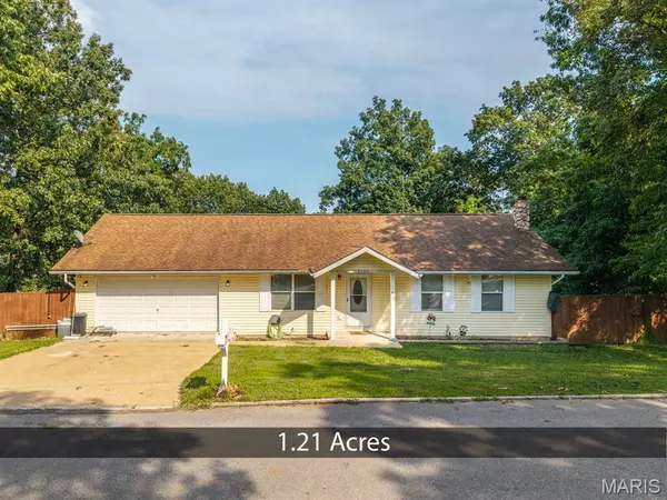 2164 Forest LN, Arnold, MO 63010
