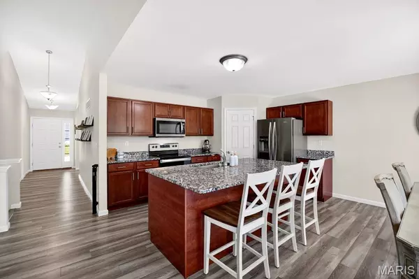 2350 Central Park DR, Troy, MO 63379