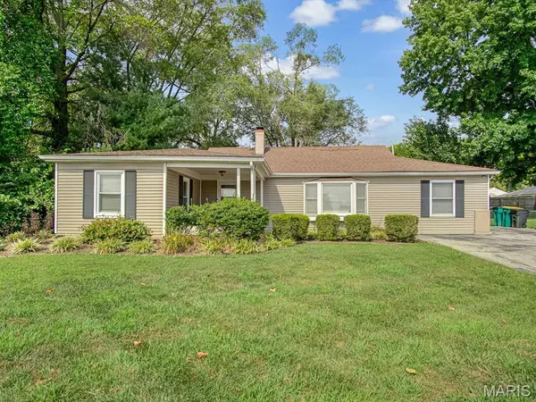405 Hartman LN, O'fallon, IL 62269