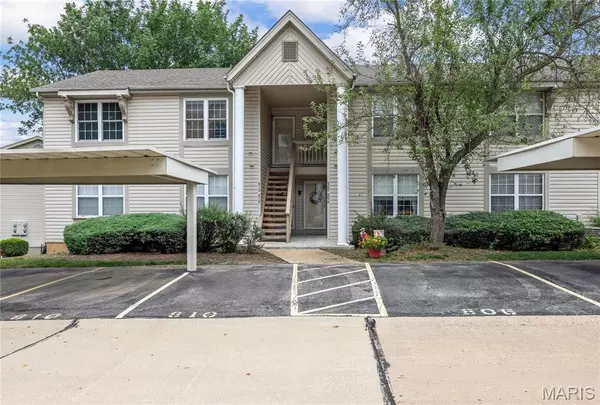 808 Sugar Valley CT #6, St Peters, MO 63376